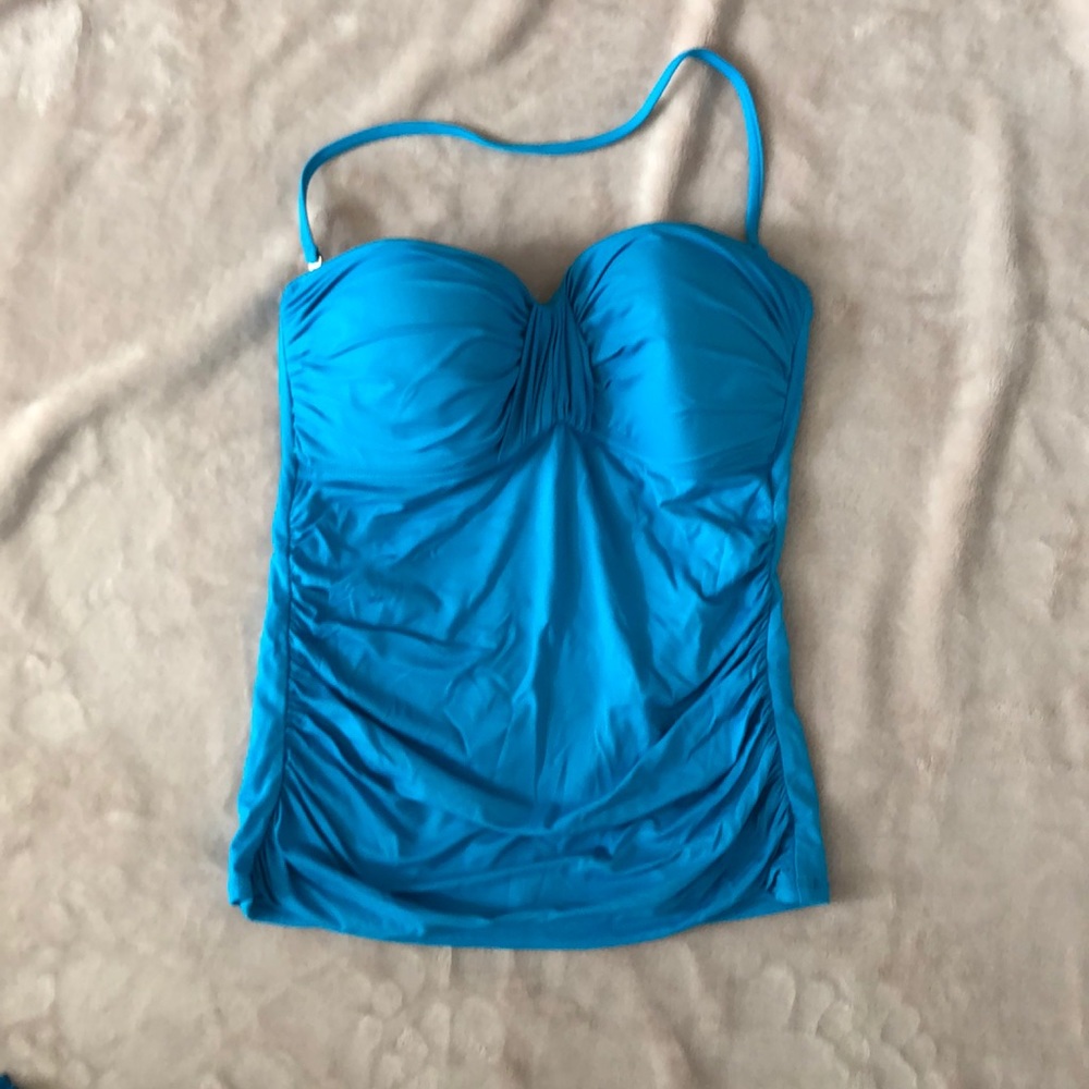 Woman’s tankini swimsuit top